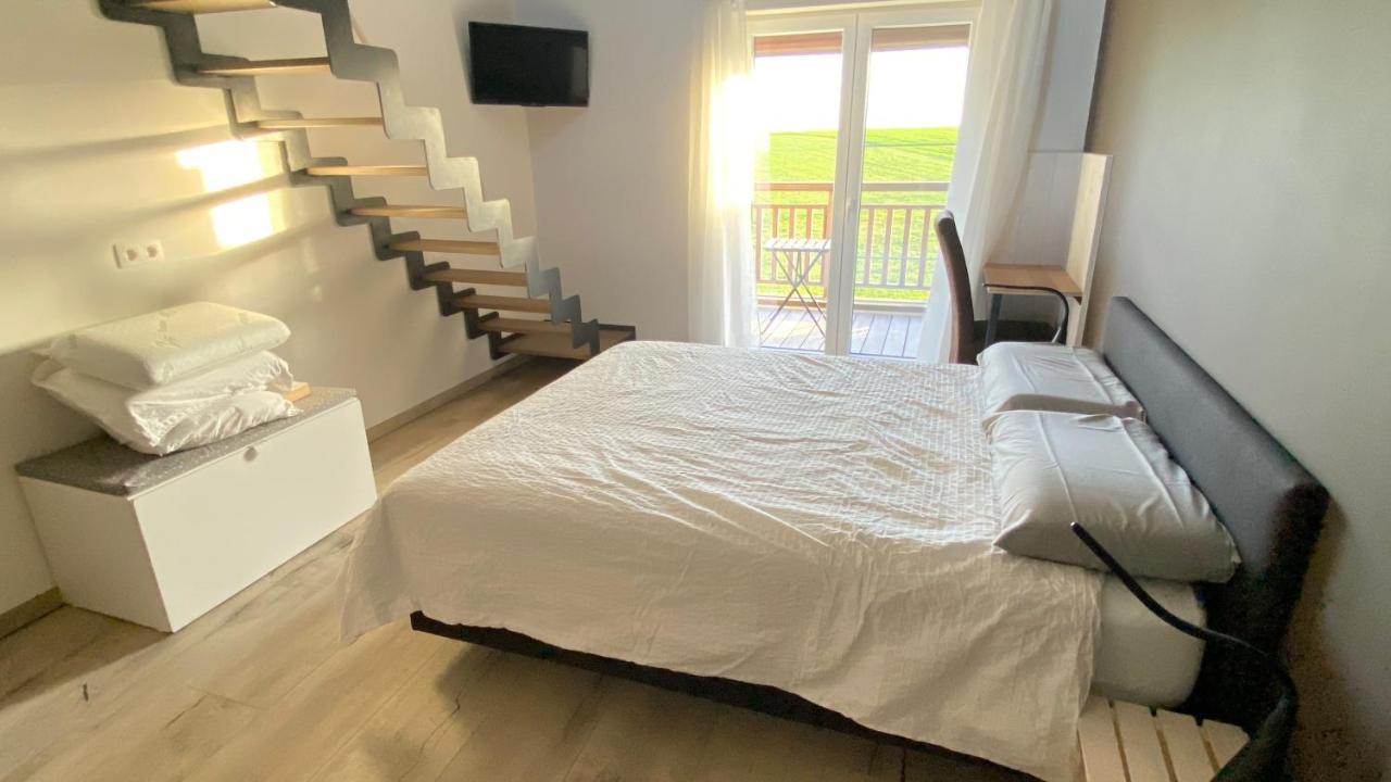 B&B Les Autres Sens Villers-la-Ville Экстерьер фото